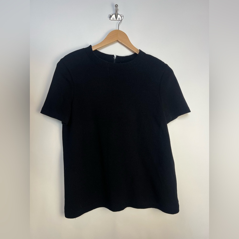 St. John Basics‎ Black Short Sleeve Knit Top Size L Made in USA